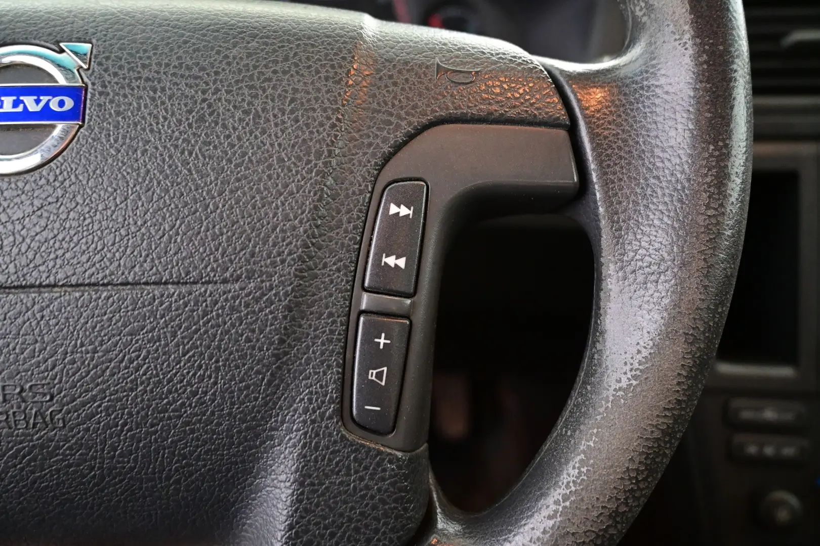 Car Image - 6GNoB31sqs17gCoWHsFu4e