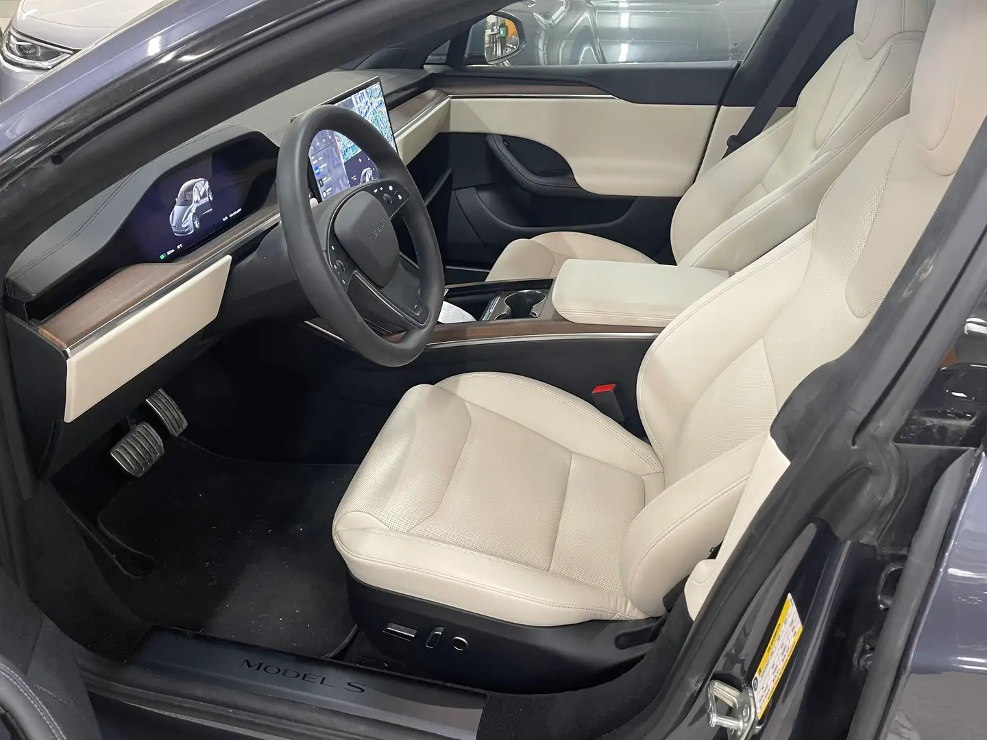 Car Image - 2ihTqzSfH9OxsfzpU5kP1r