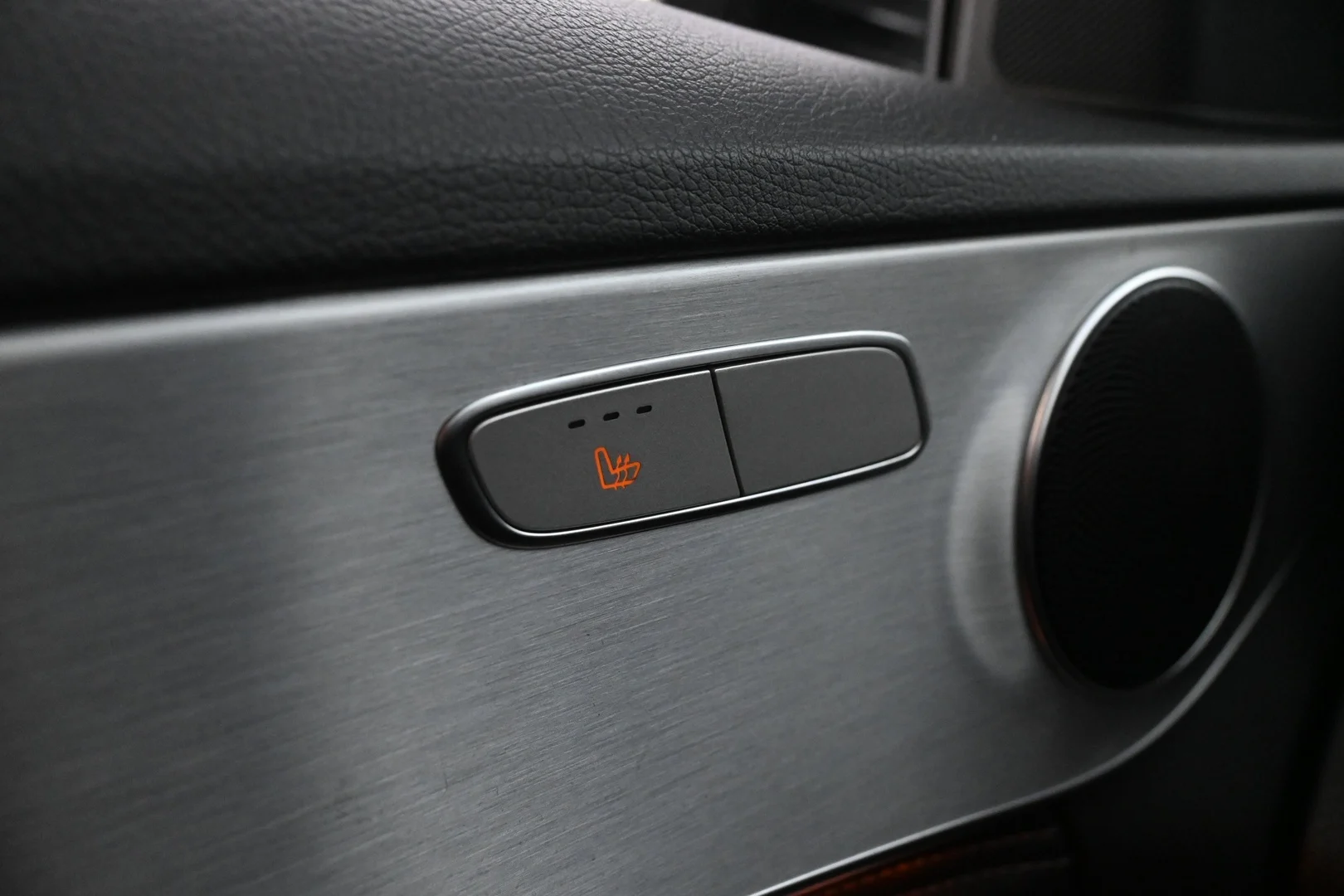 Car Image - 4xEfdhsmjQLMJRdjxtNx4q