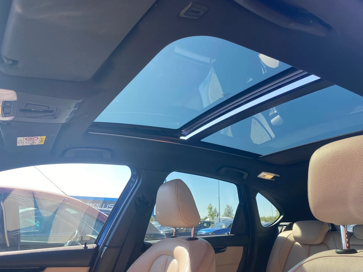 Car Image - 6yRCpd9iNMvvWCxgqn8SVe