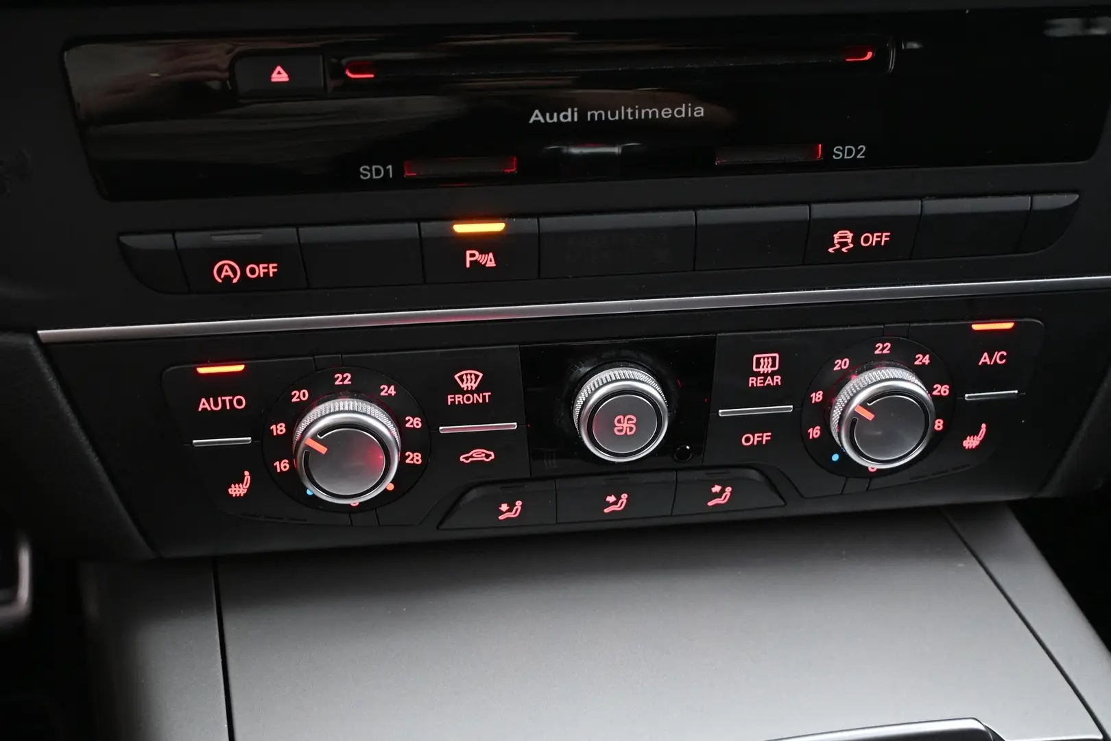 Car Image - 3EiiYGUp6XvJDncb9sjRMa