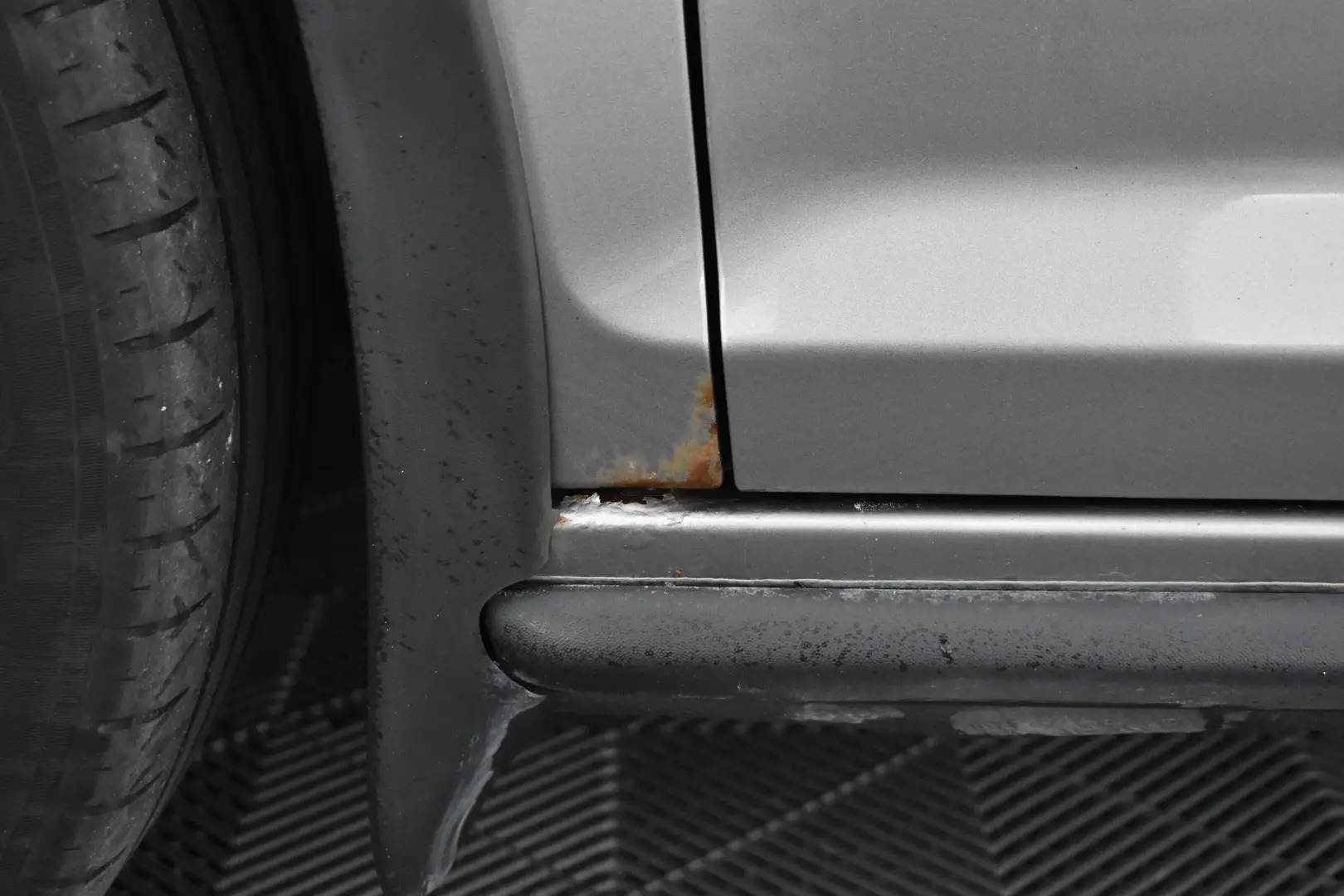 Car Image - 1lLICZA9rEl0kvtzTZv1hy