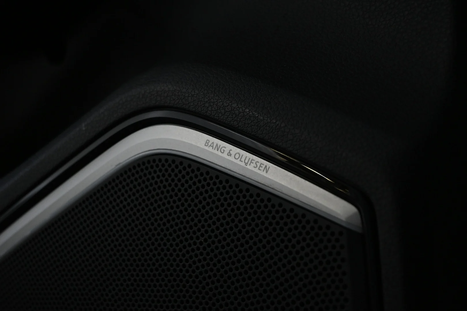 Car Image - 3vqlP0IzR5Zgzn5qOzUBla