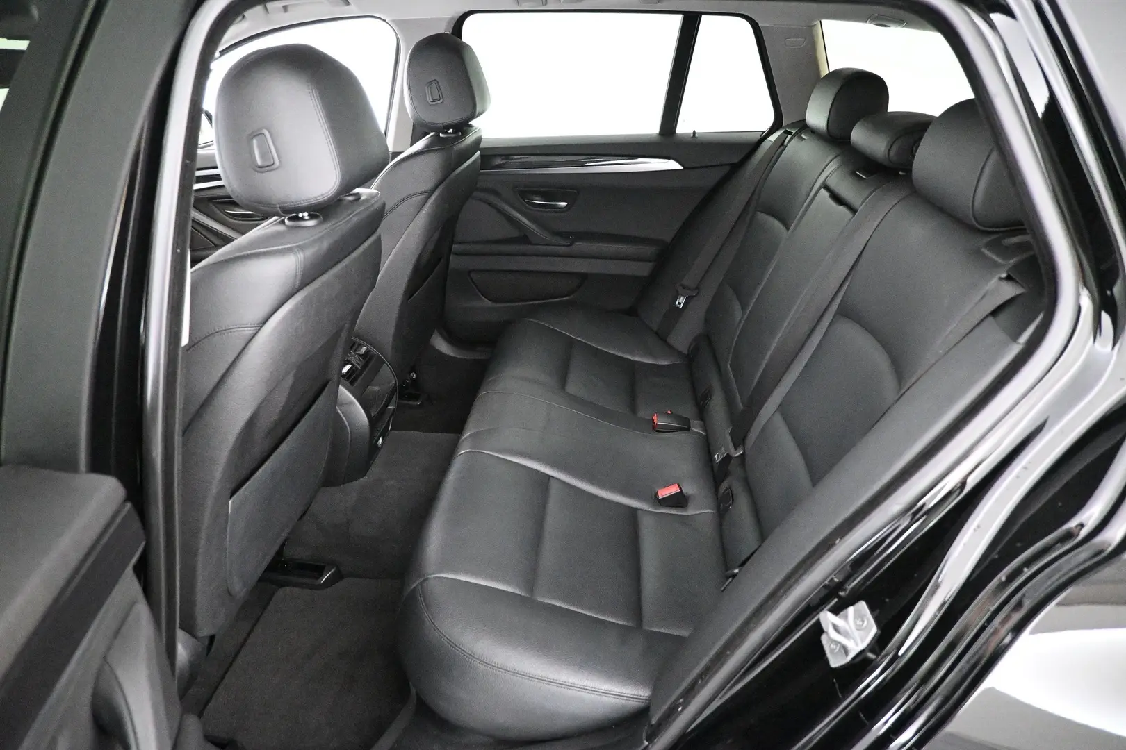 Car Image - G6SbDMepYpUqwLGzq1kTM
