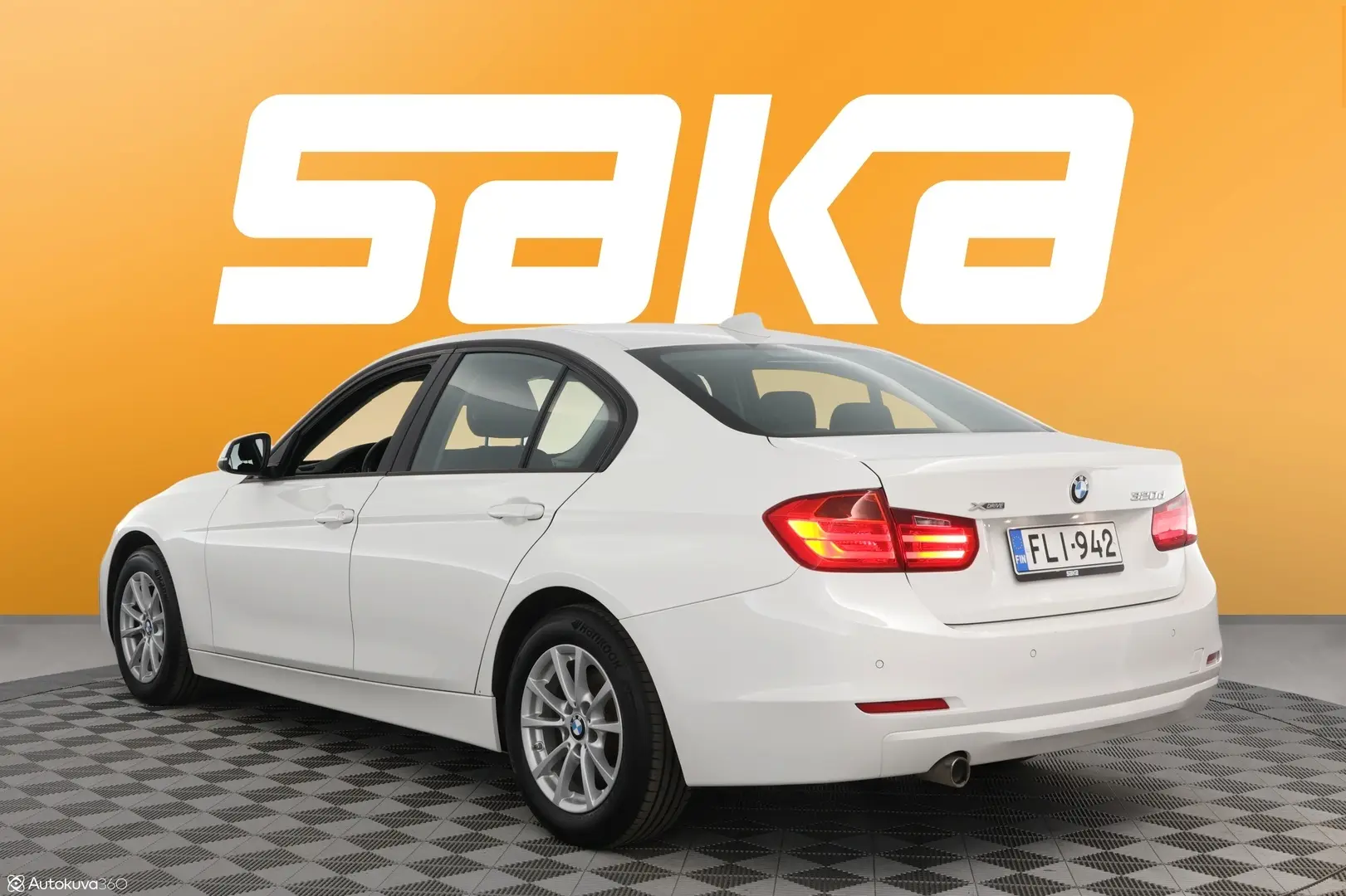 Car Image - dL6kL8kPbdXfSG6r5TzPE