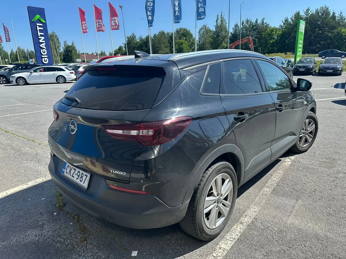 Car Image - 7lvin8HmjTFnI6VhtlbTn3
