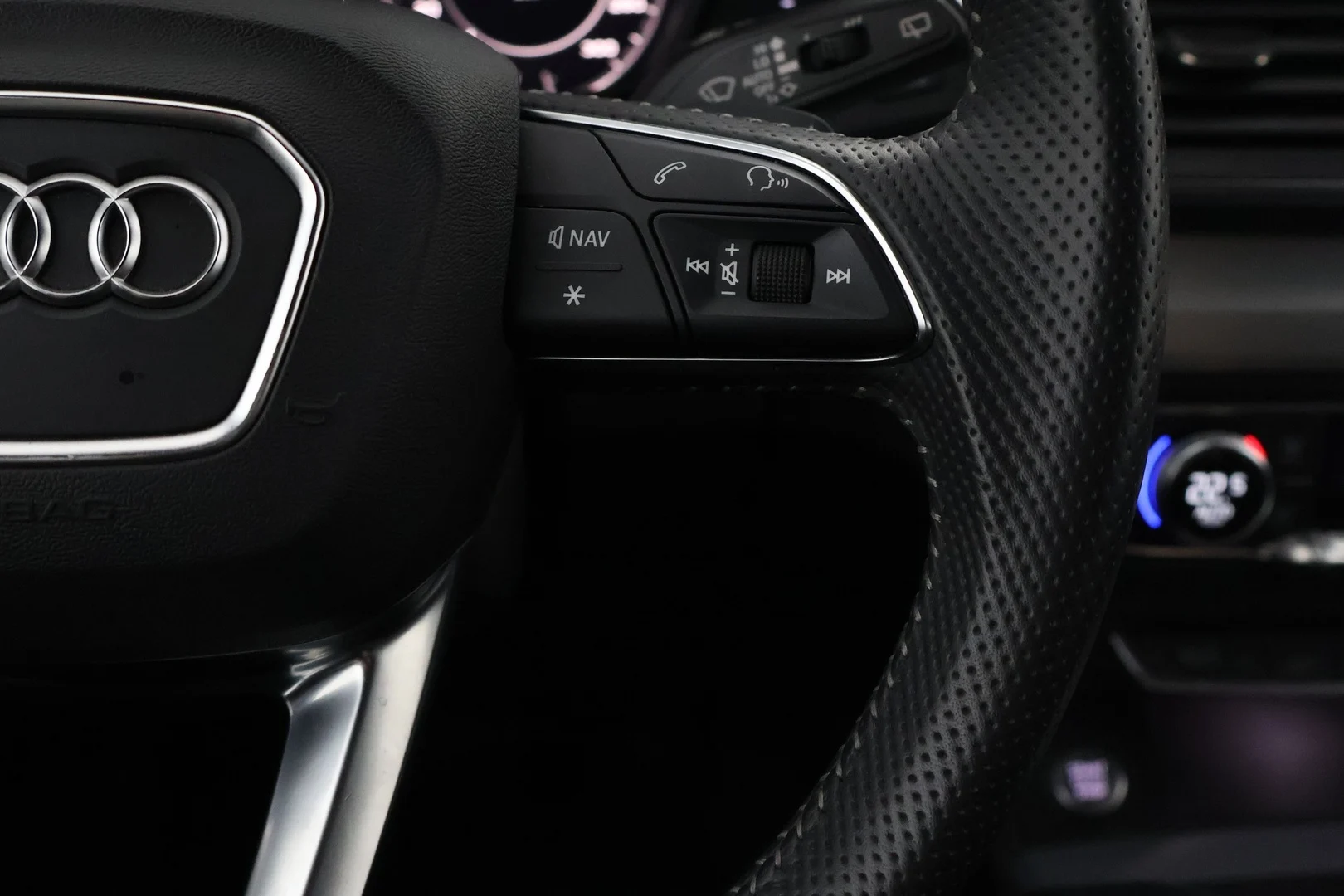 Car Image - plHtt7hbyEsMz7iPmHwXM