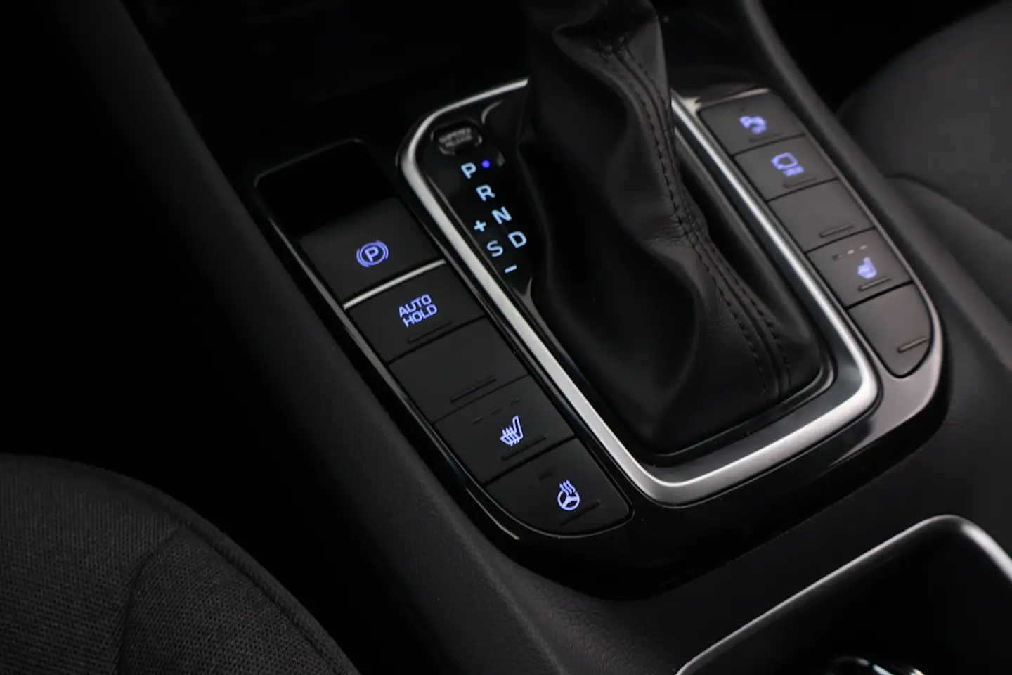 Car Image - 5vXf96KNAsvY8X3Z1CzP6r