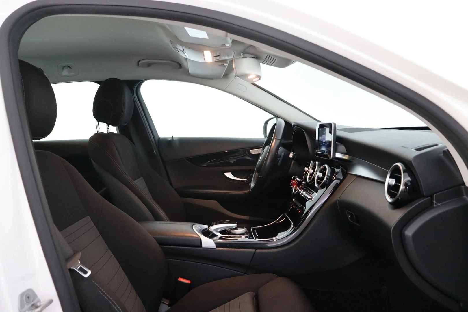 Car Image - 6ywPkWqV93sygV2Ulbh3r8