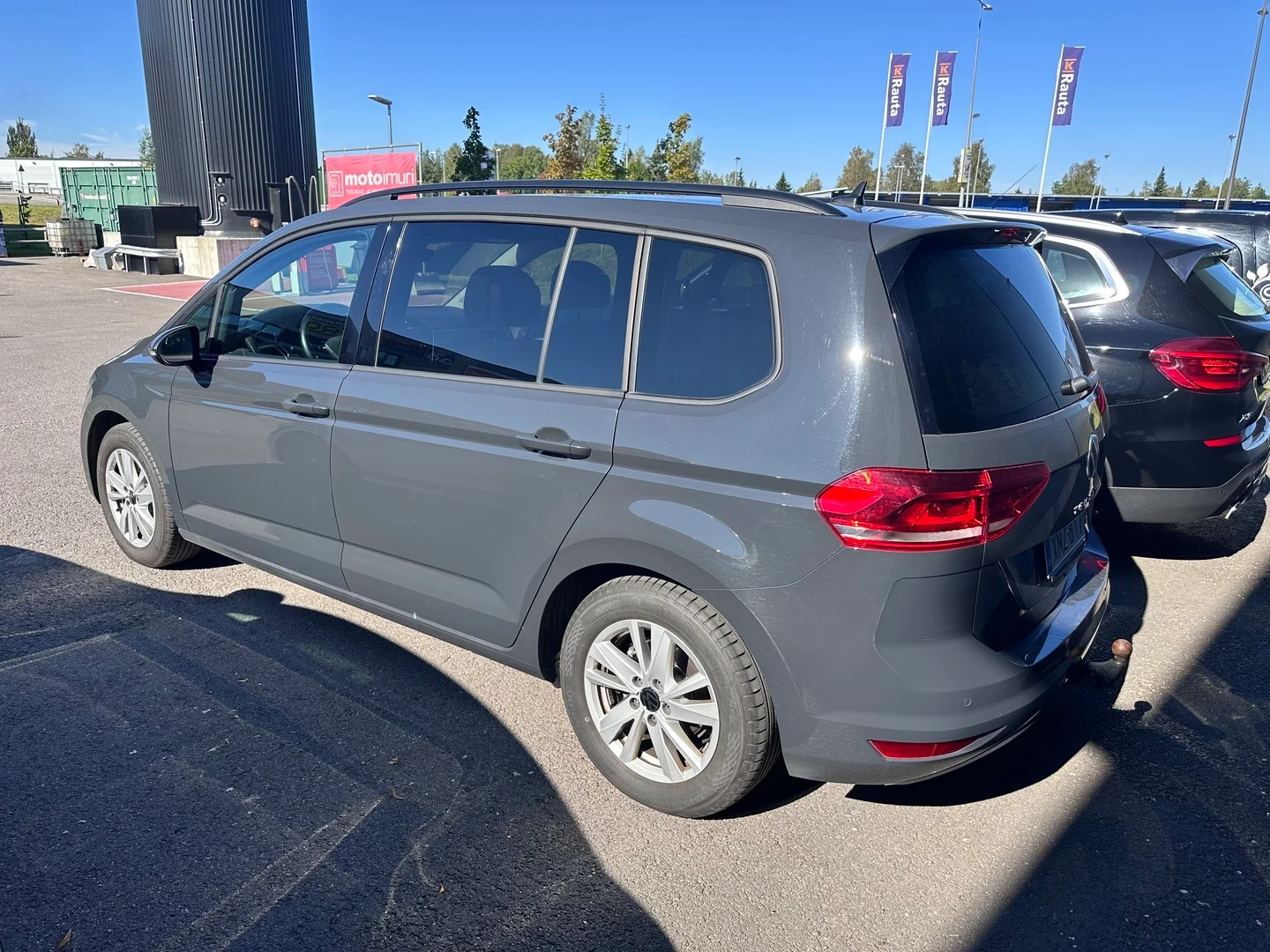 Car Image - YI8qQDsyrUofSyuc1jBy9