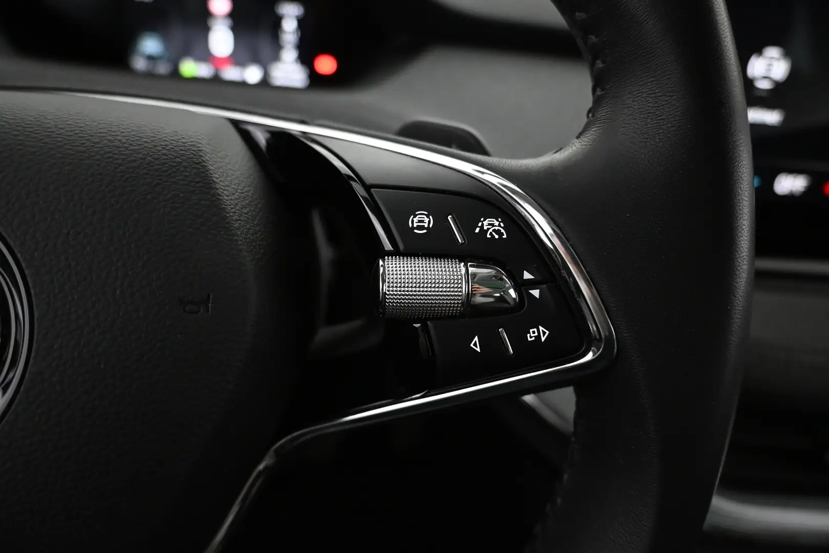 Car Image - 7MzbnbPtAYrf0dLPbhbbbn