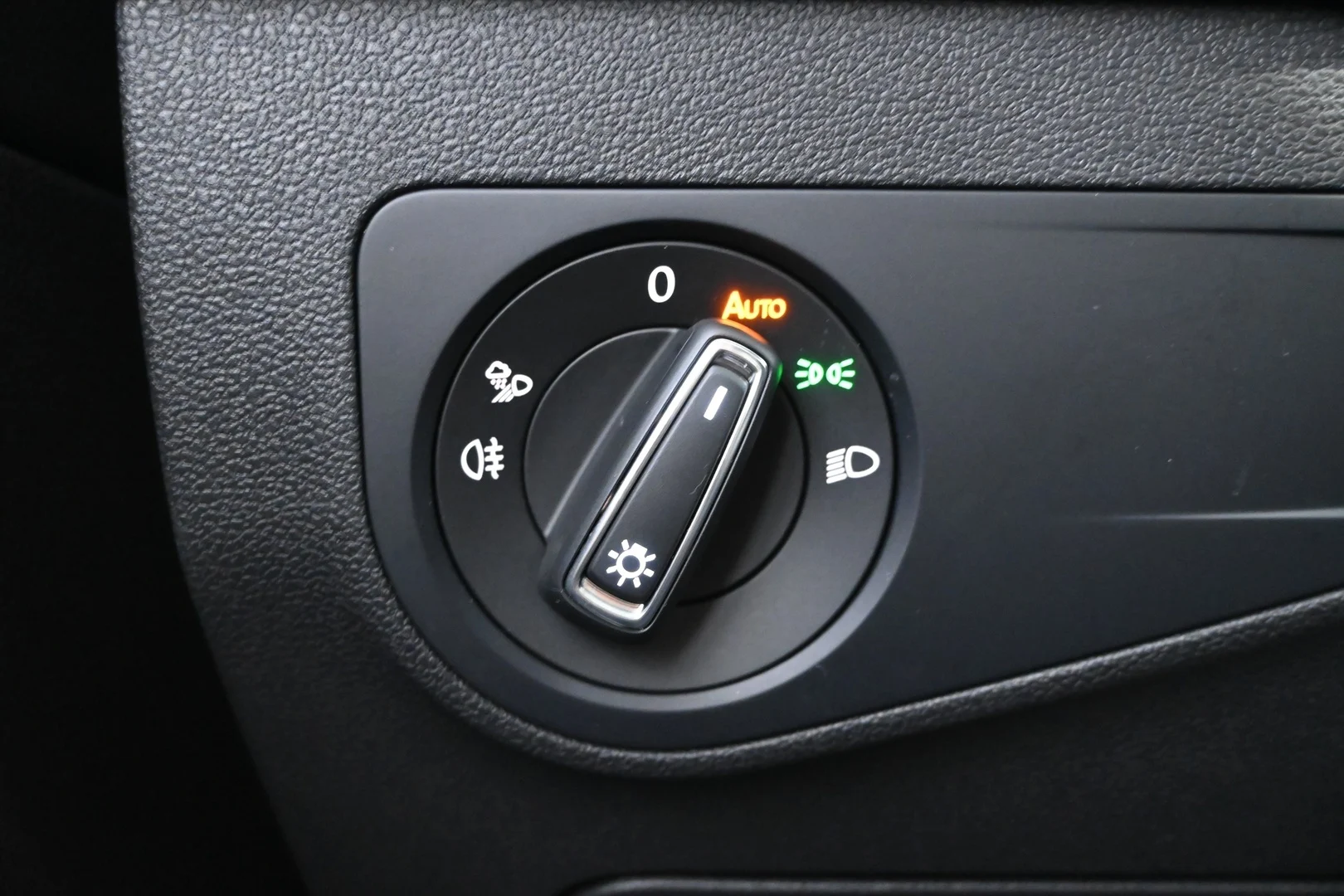 Car Image - 70Se5mDaqb3aVEqFeMXCBk