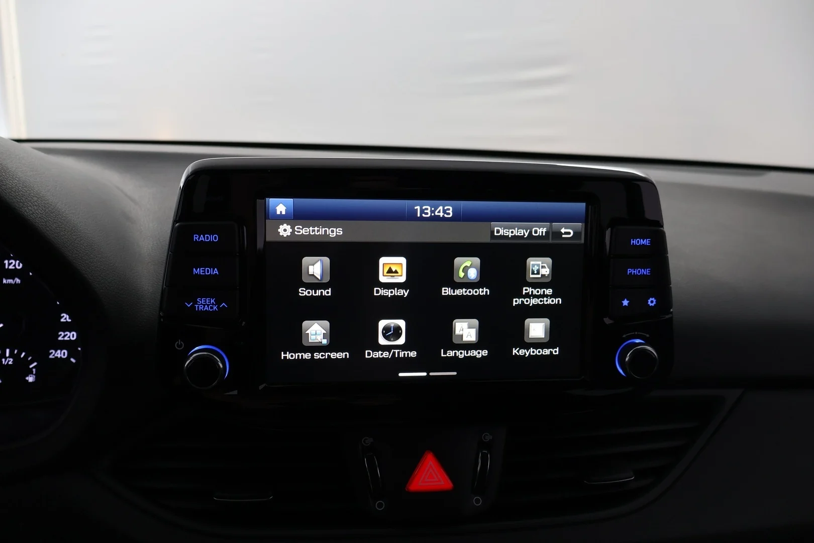 Car Image - 5LGhfiuGlMt9J4Jn30pWRu