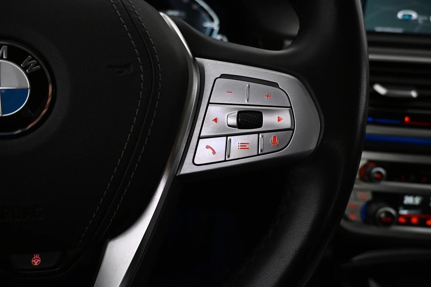 Car Image - 6HaWT749U0YPhziEg579IT