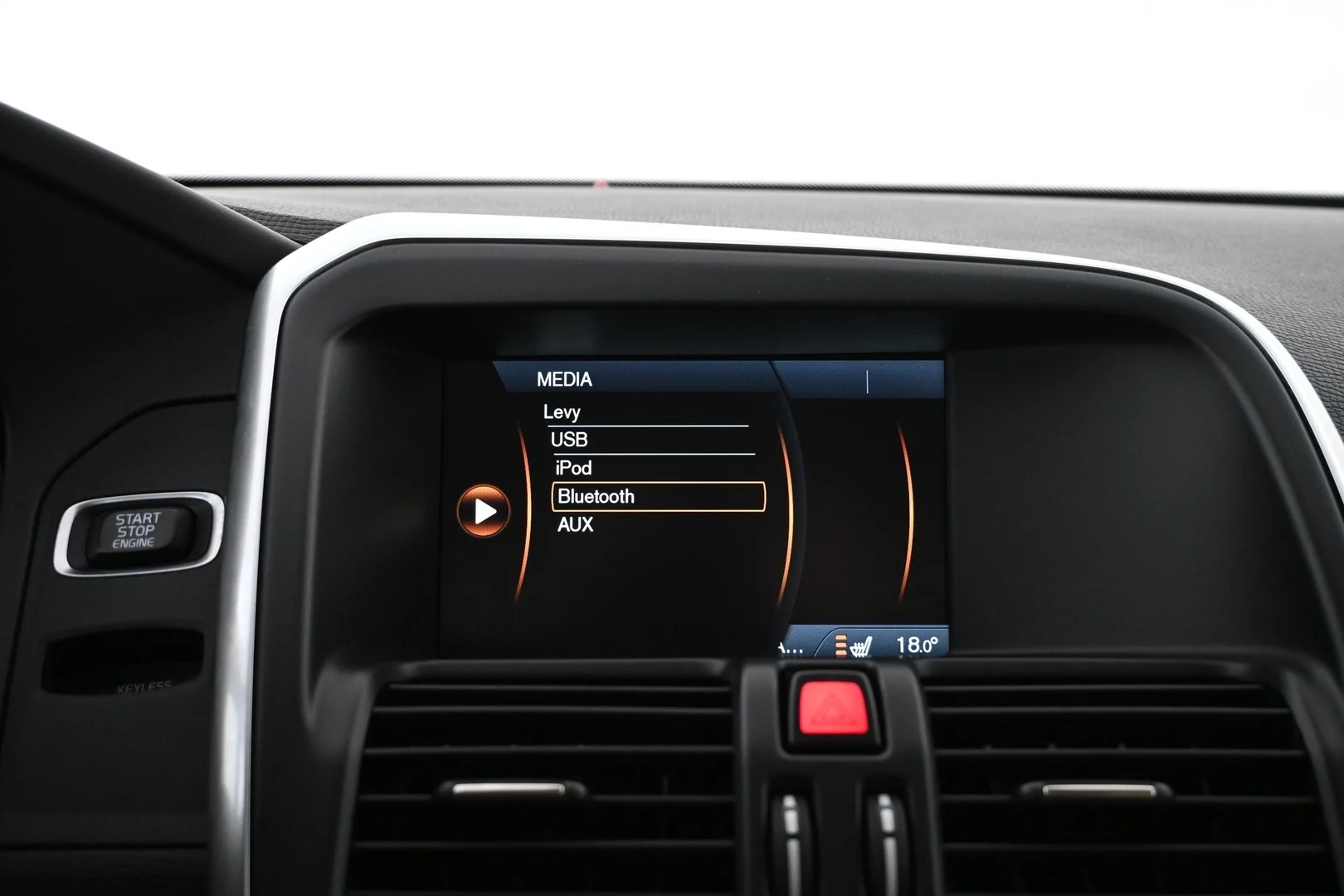Car Image - yZ97Gexdjs631L4QV205M
