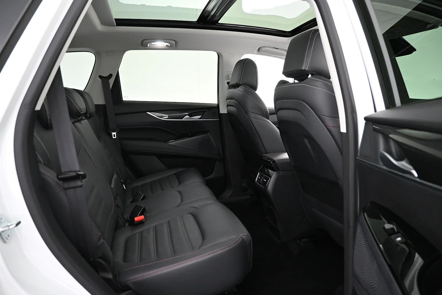 Car Image - 47fEHJfSZDAxhvW9zuP2L0