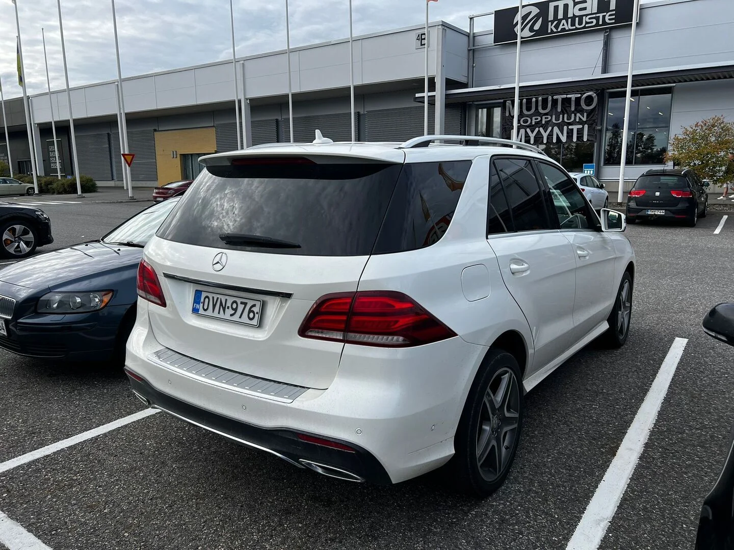 Car Image - 4ZzhBl5K3Huj5wVT6O13r7