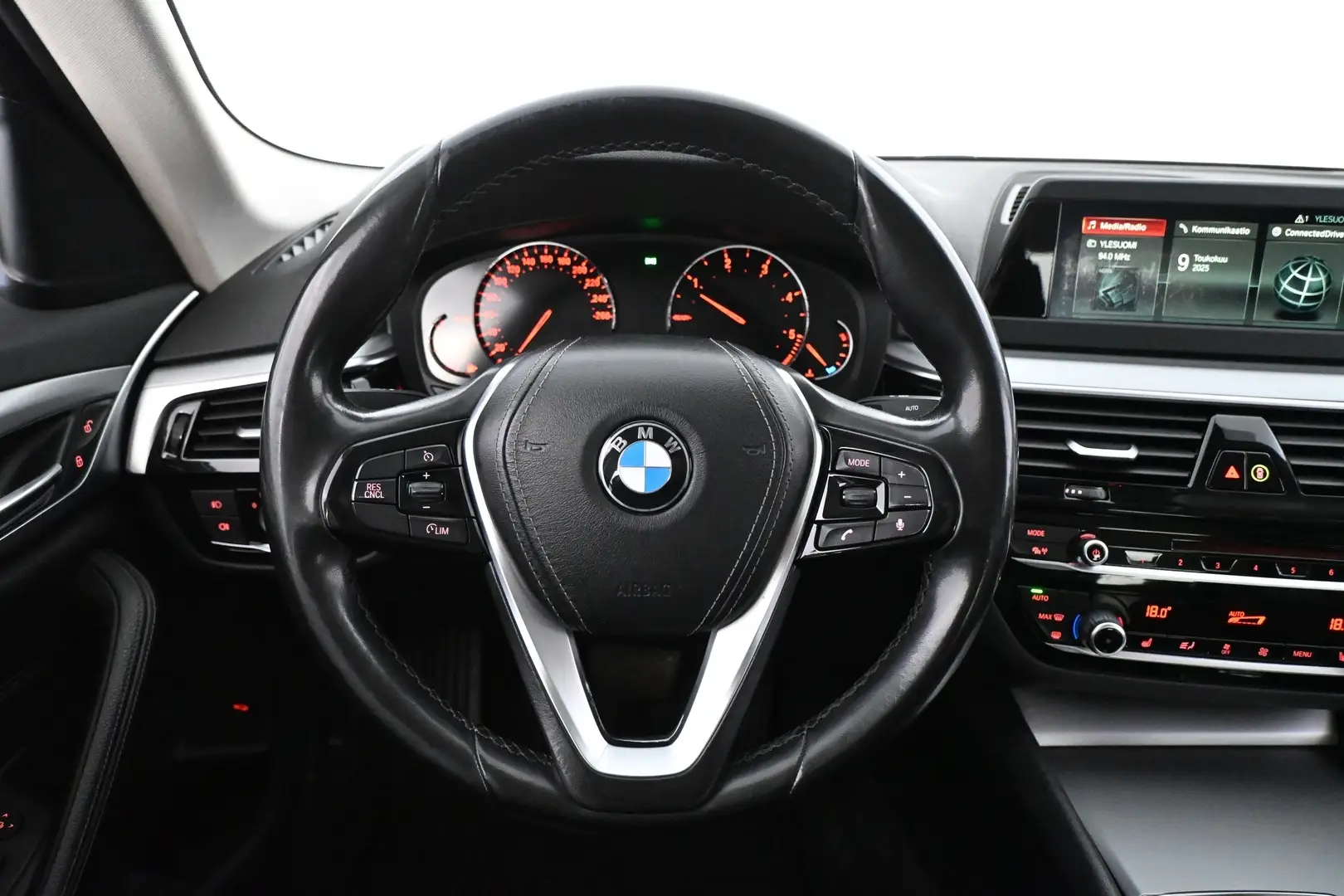 Car Image - 1JErrSYLPTFDCuzLX8pmL9
