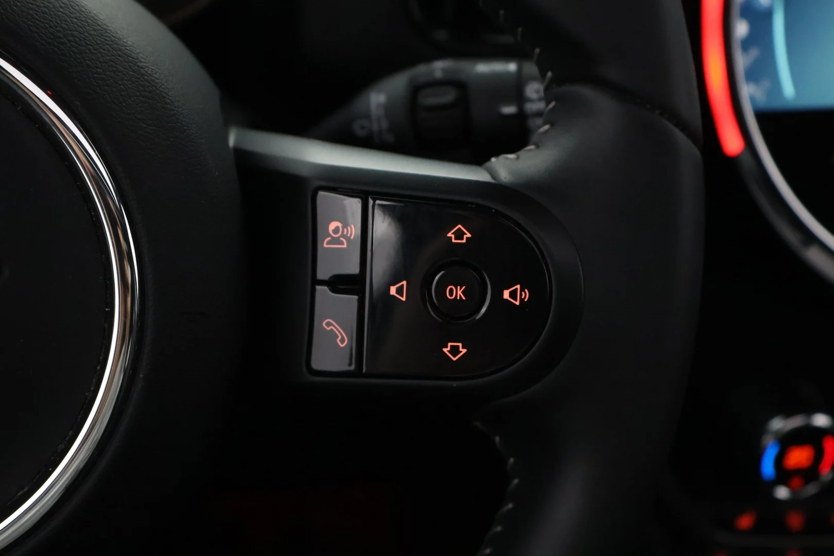 Car Image - 41PQO6PTS0g5j8Rm2U3eot
