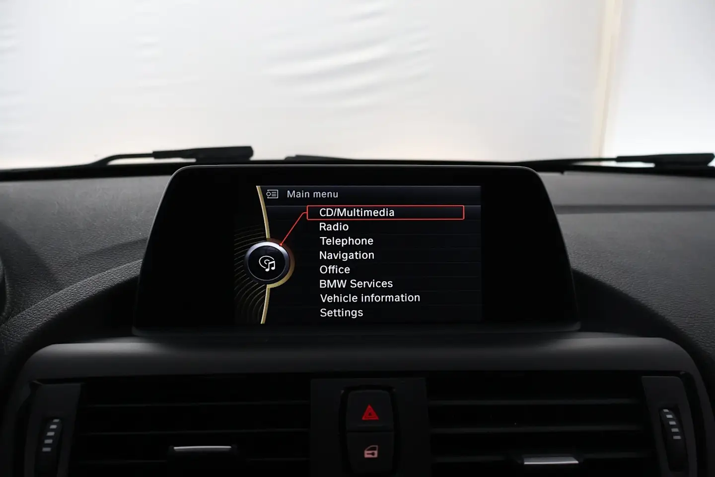Car Image - 32qFBIEd9GA4Ijrslvq4Mk