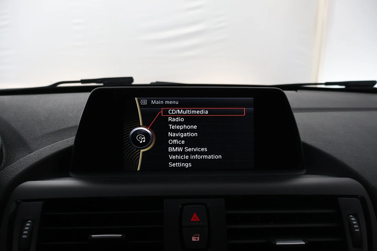 Car Image - 32qFBIEd9GA4Ijrslvq4Mk