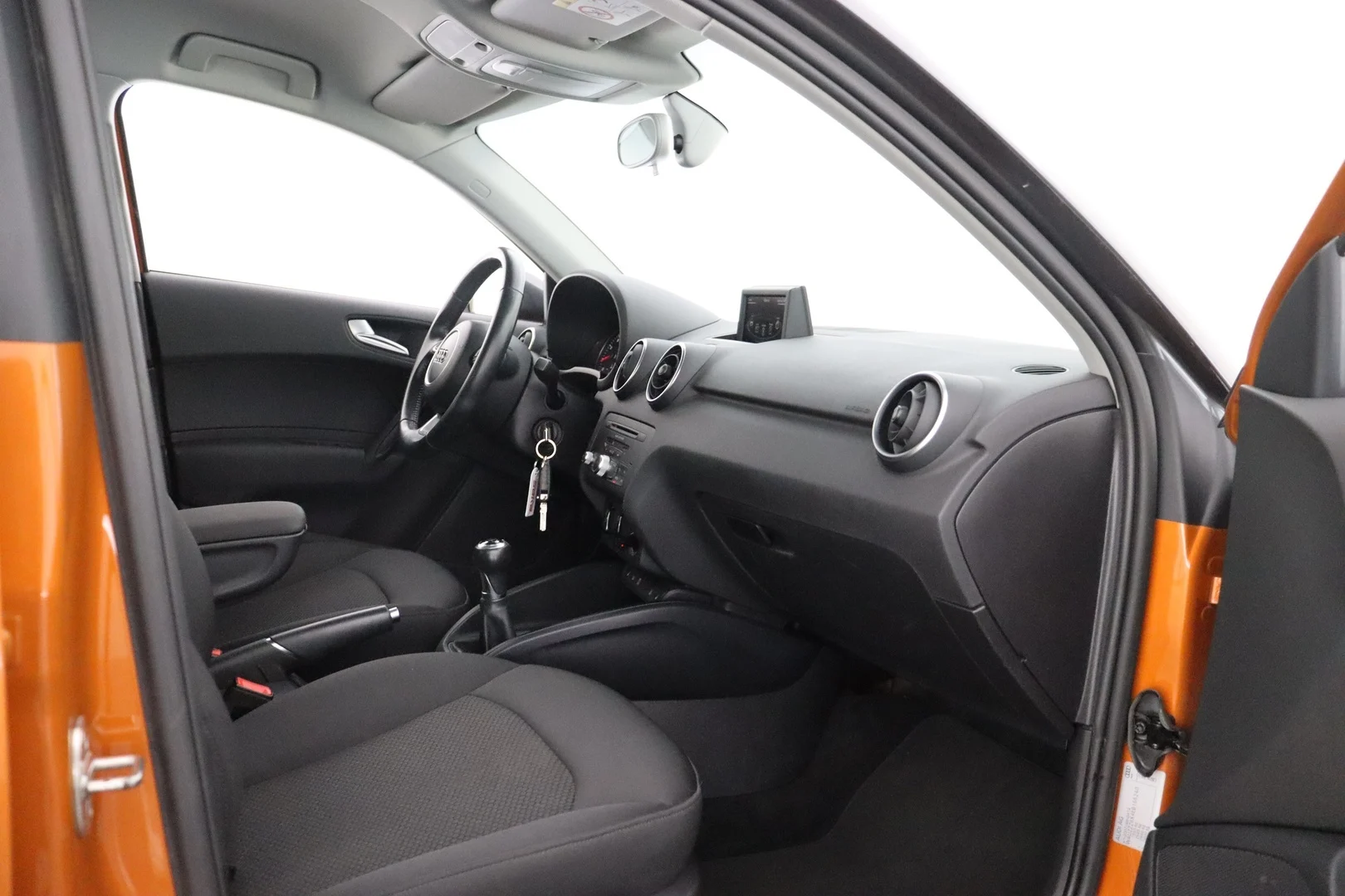 Car Image - 60ArbAFZyKRGmCUdjd5QW8