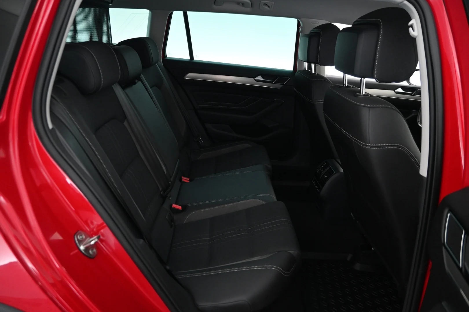 Car Image - 3ypsG60YmHb0e4q6mLqC29