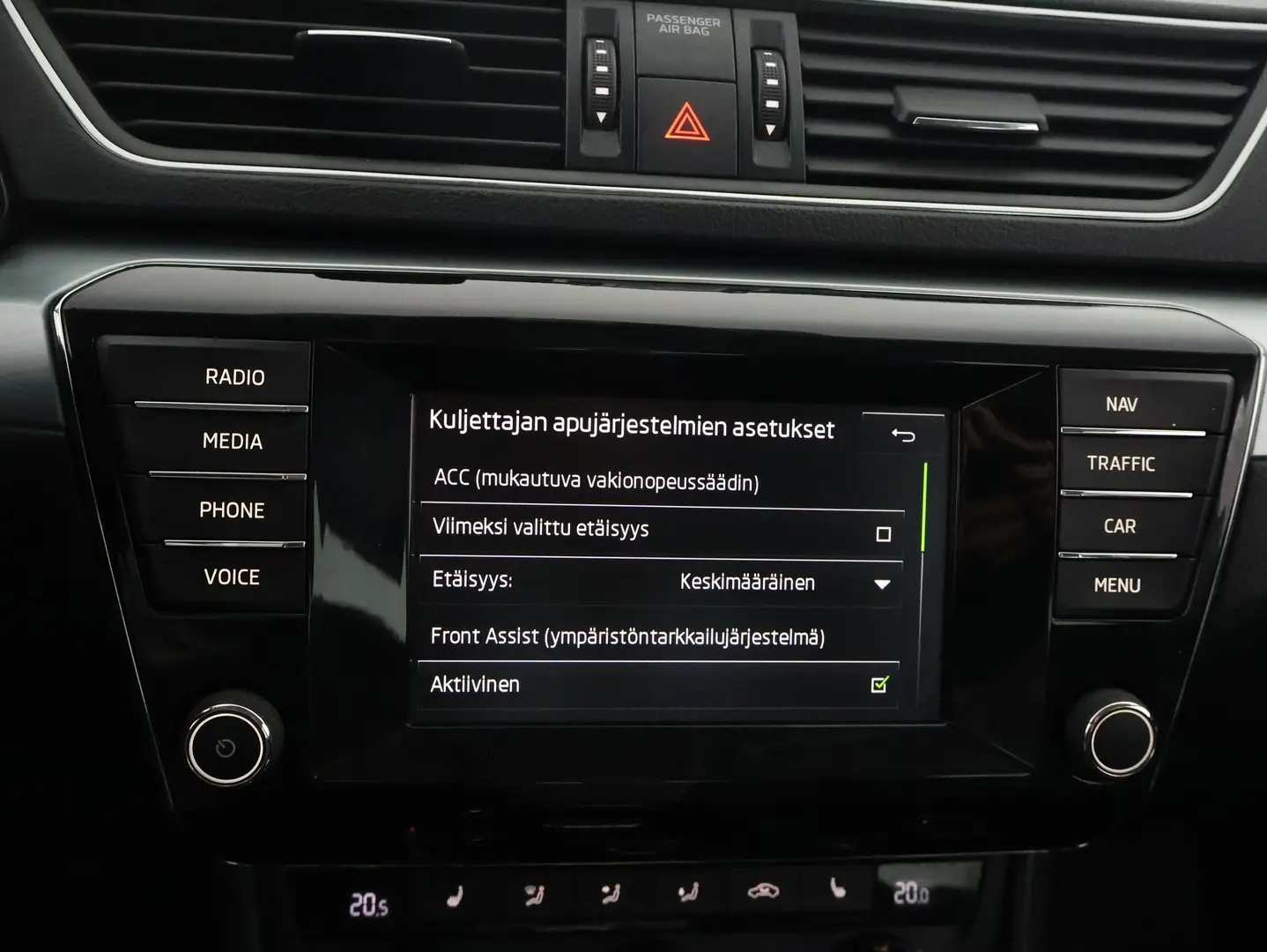 Car Image - 550j7H4KZzt3Dmg2VjLl23