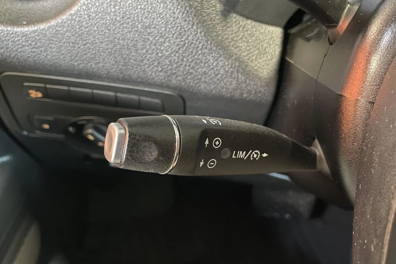 Car Image - 10Xfun29qYOaC9zeNeZb9U