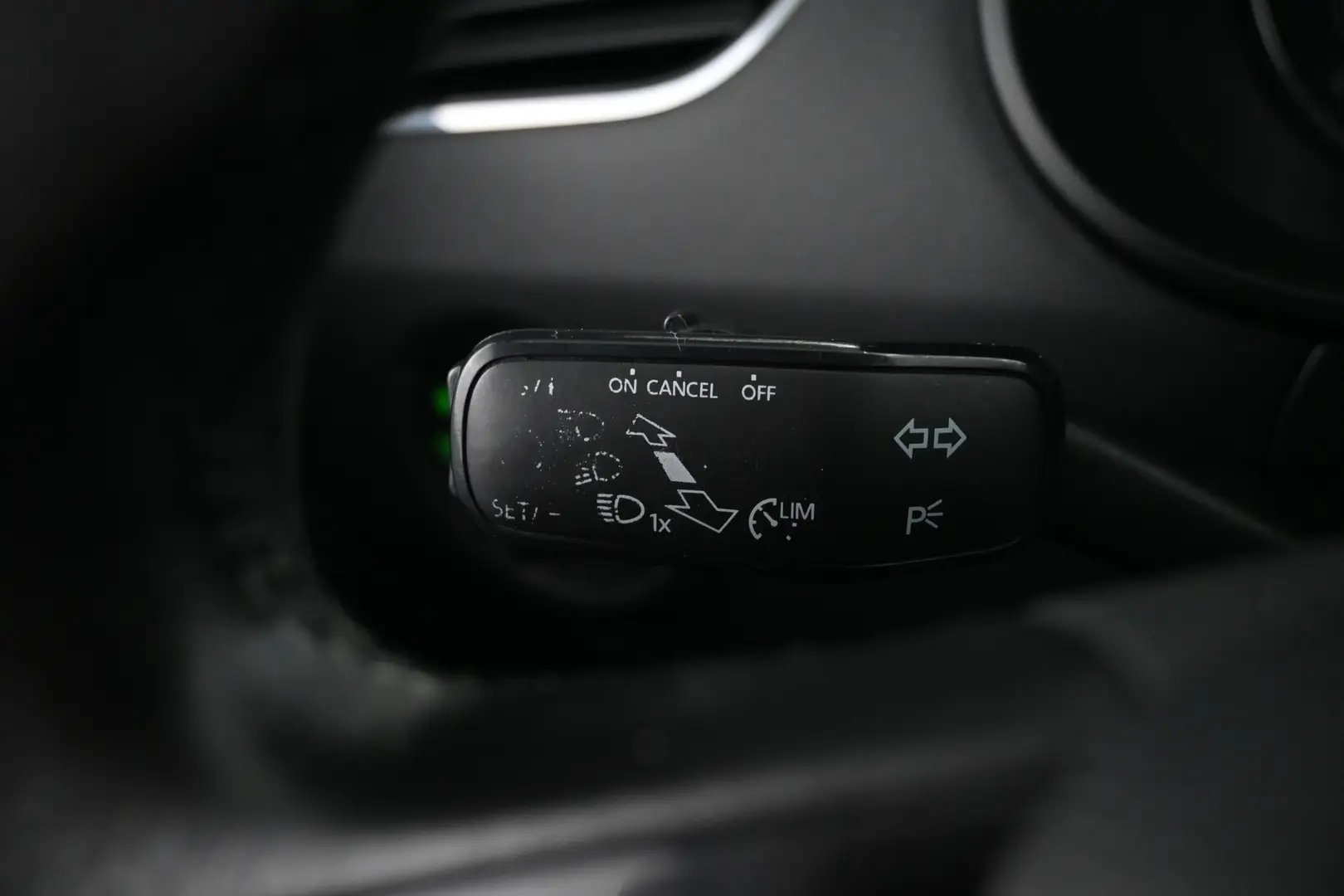 Car Image - 4qdfZVyQGR3c5NWRQheNto