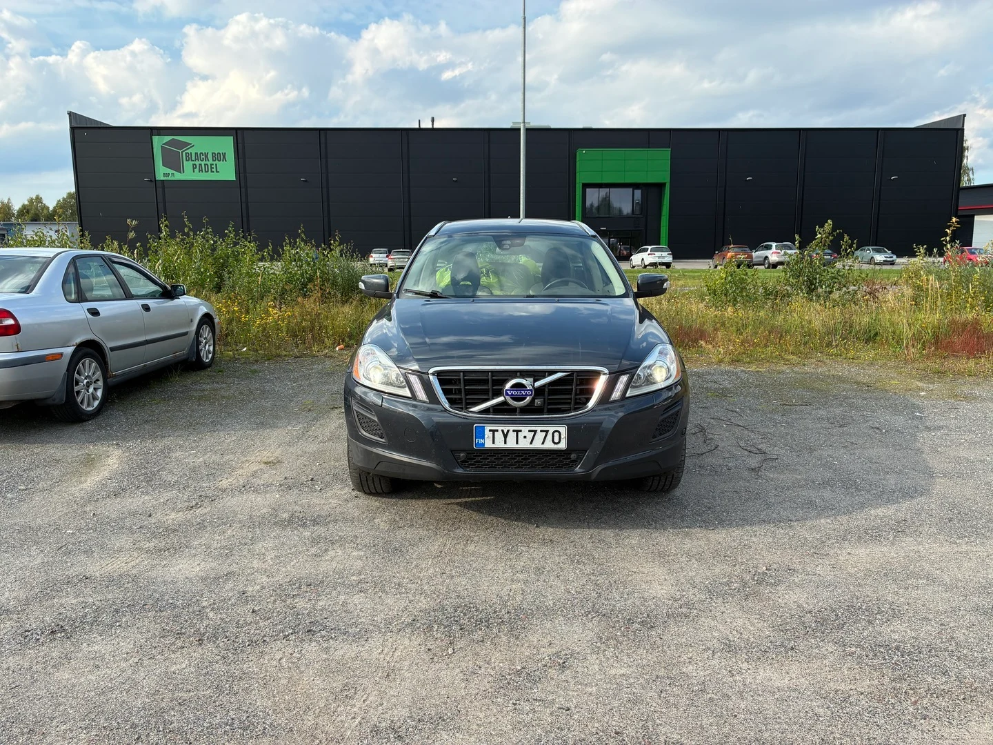 Car Image - 5BJglNJMEBCrXVevxBneEg