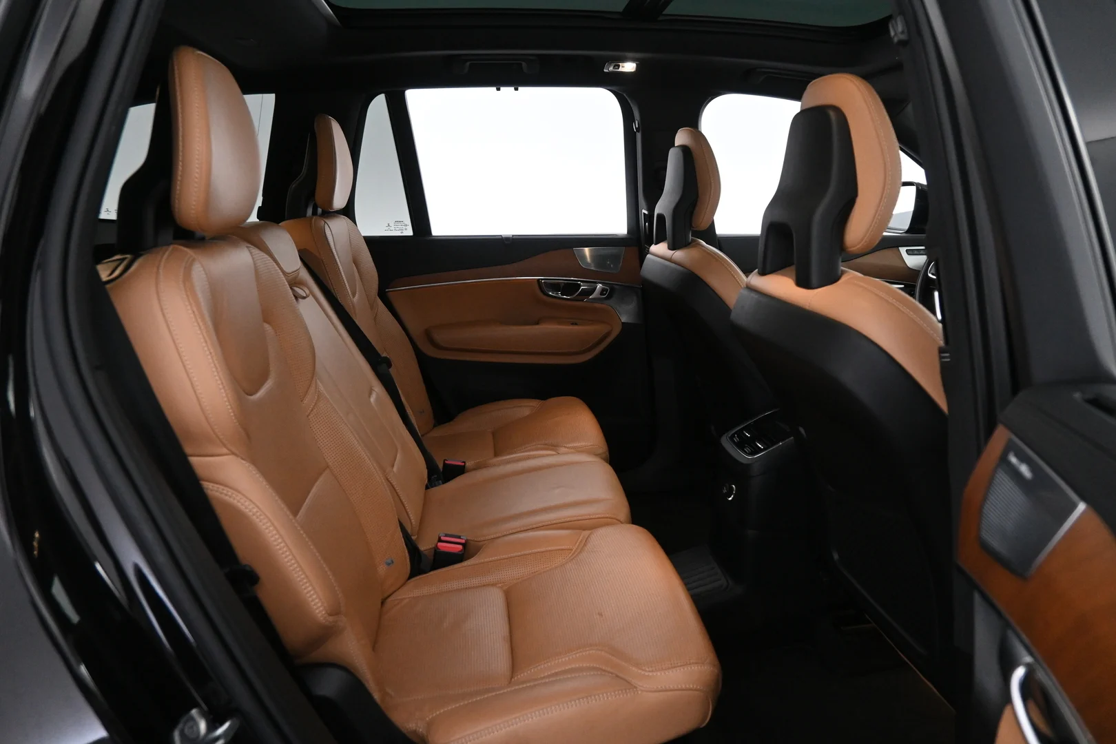 Car Image - 7iZ8vvXkAeZa6lKVkrMEUm