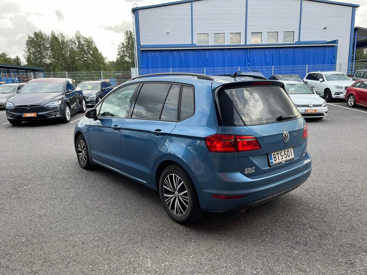 Car Image - 5g9uiF9lJPFqLoWO1YFrBs