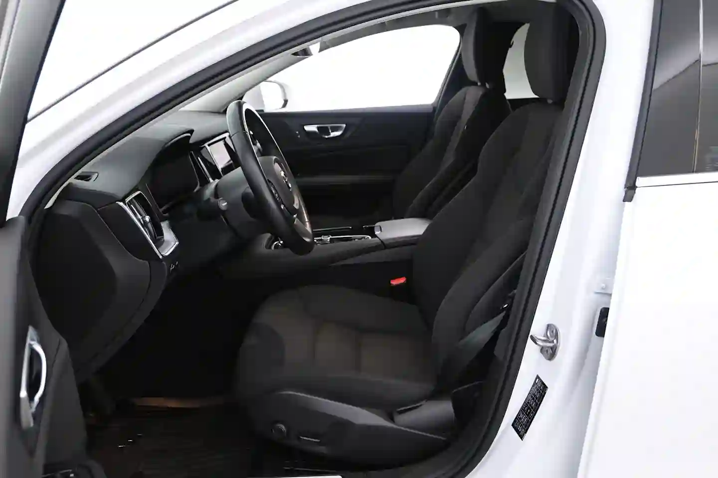 Car Image - 6VRaOVb1rwmZehA7YanZjI