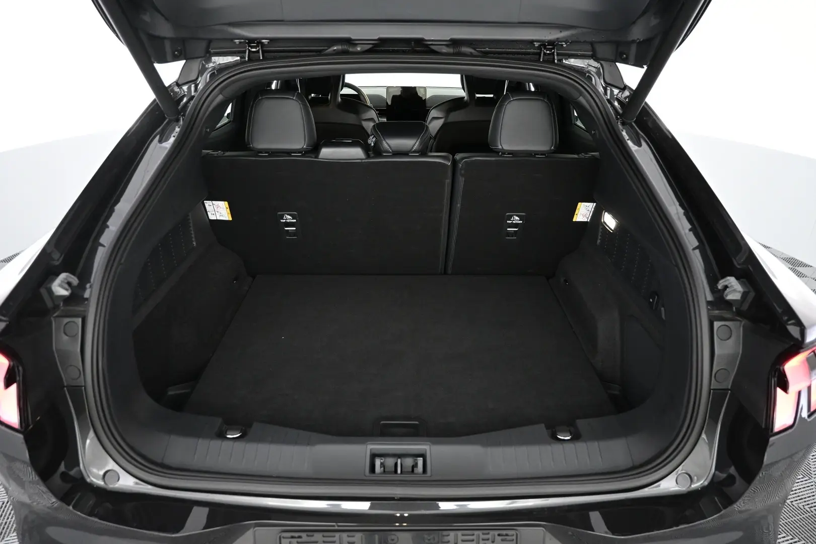 Car Image - 6ODEnjzBnzn9LsdZx6IU61