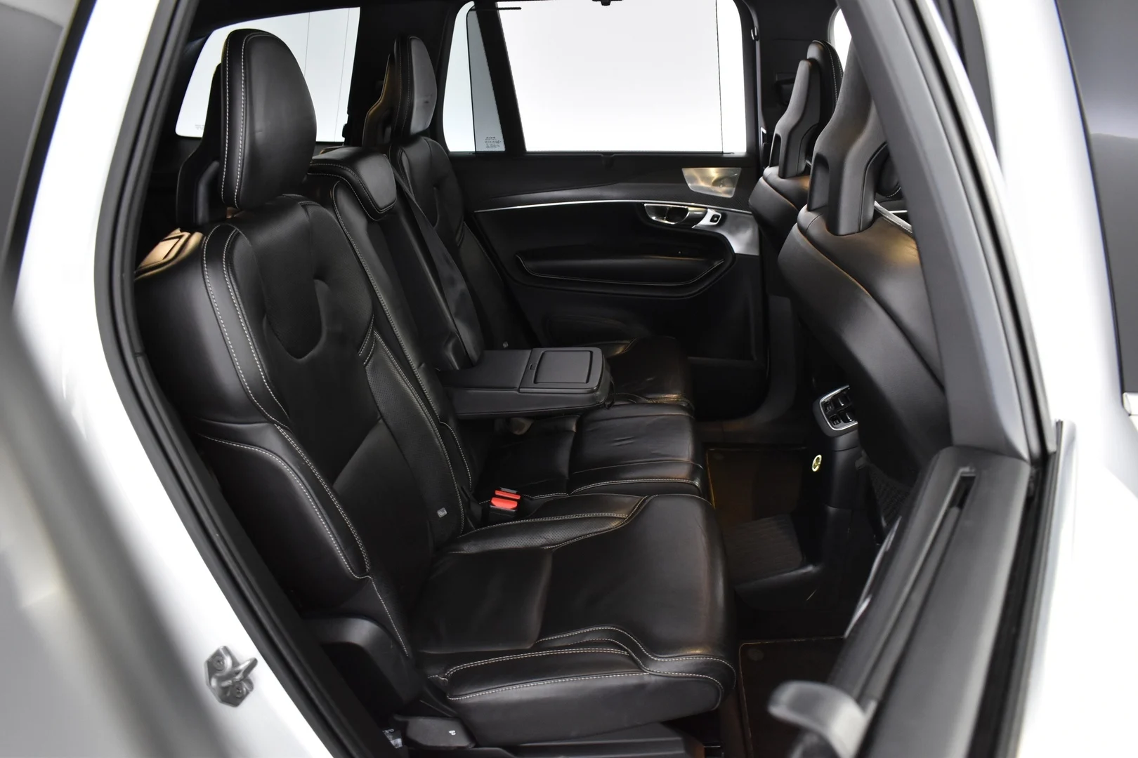 Car Image - 4zncoJlP93K0hV5LVuOpG