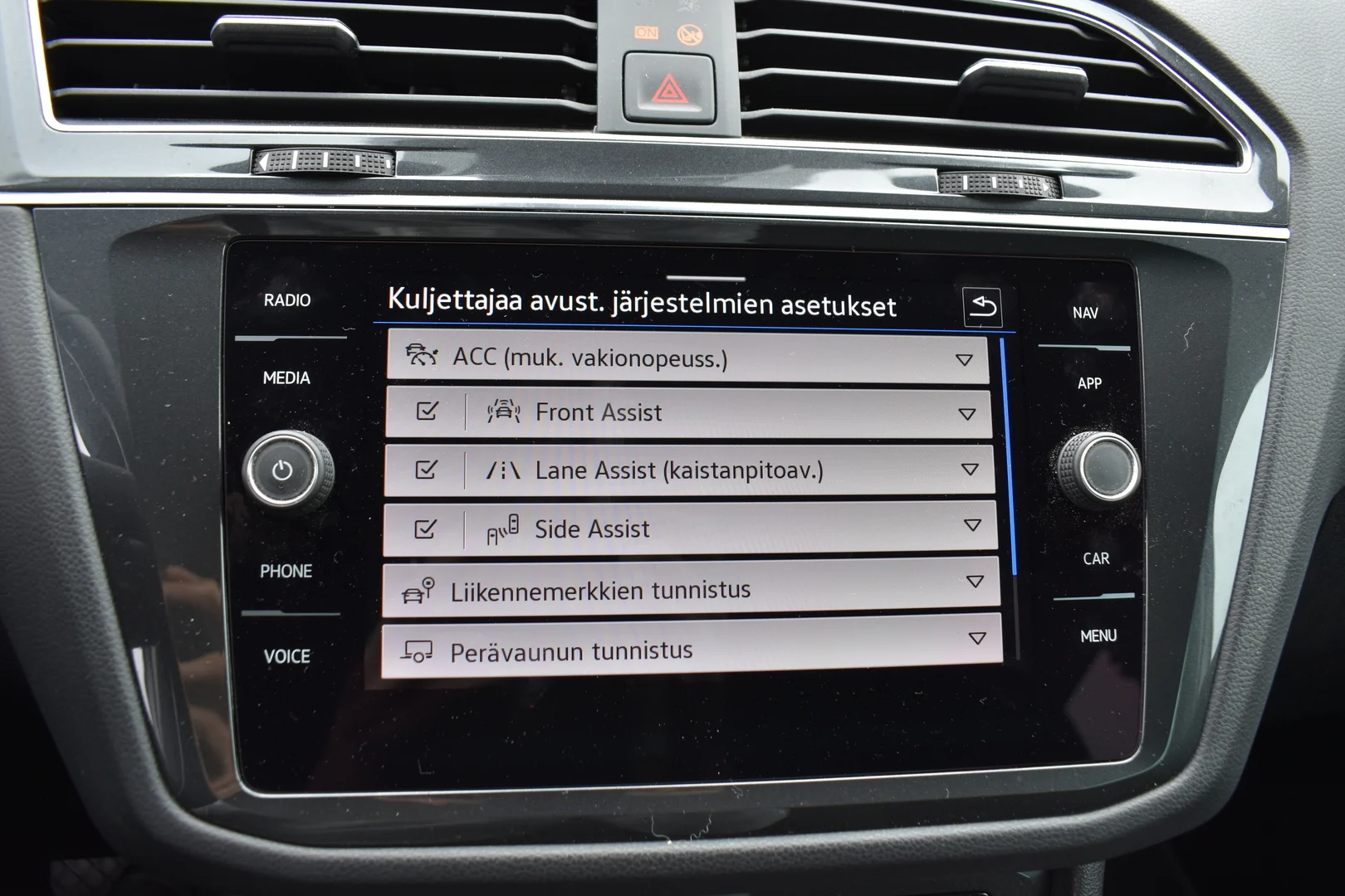 Car Image - 63ZOf69UNZl2ds5WPPQYP2