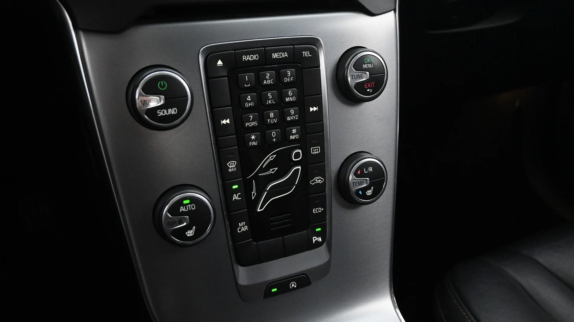Car Image - 5lCB36d9LNcFjIvUxkXvf7