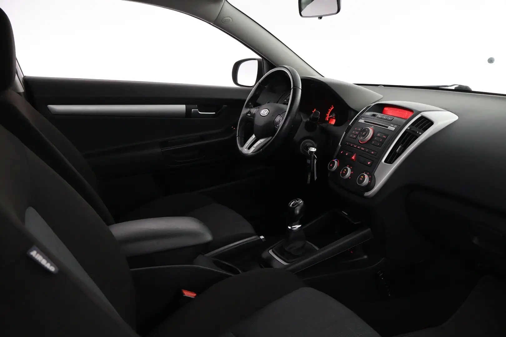 Car Image - 2J4d8lELZW06rYjNj1qARk