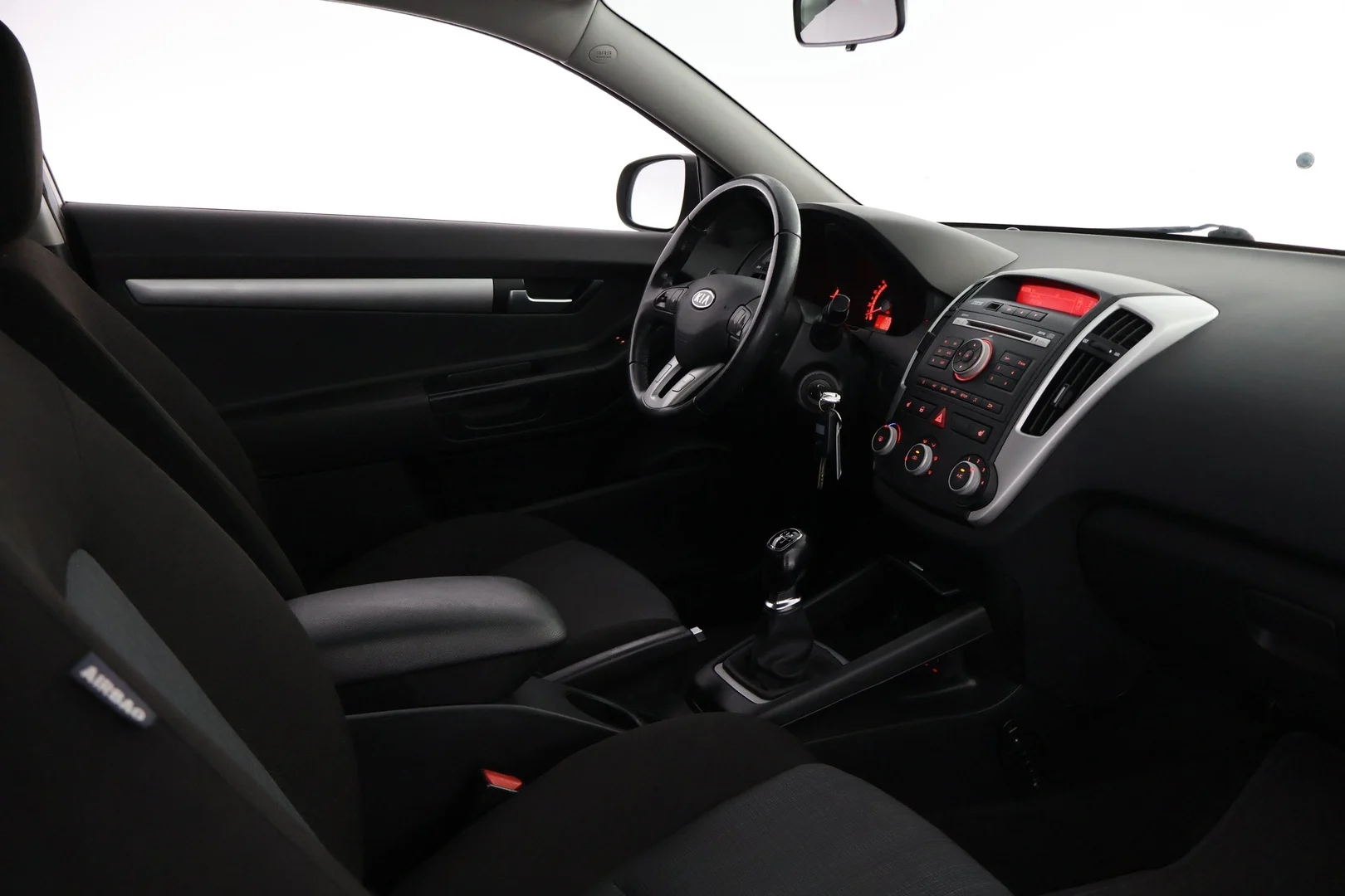 Car Image - 2J4d8lELZW06rYjNj1qARk