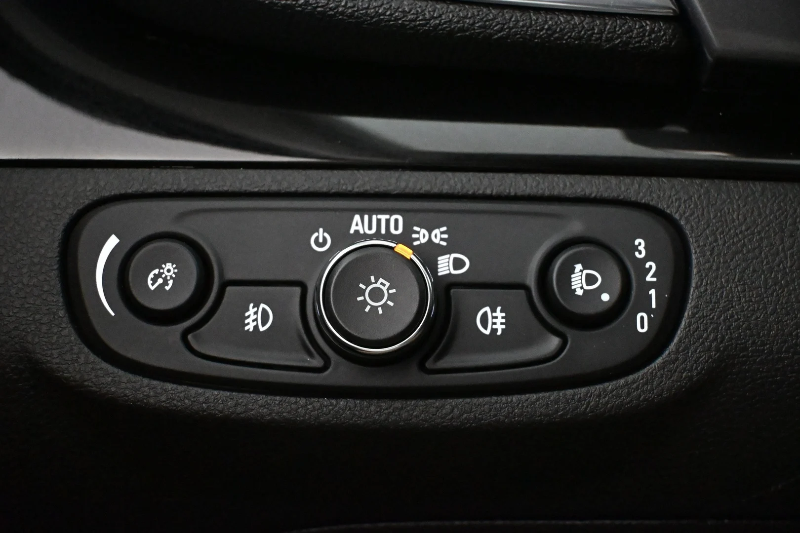 Car Image - xvKcMFDYjCg1yHBN3f6r1