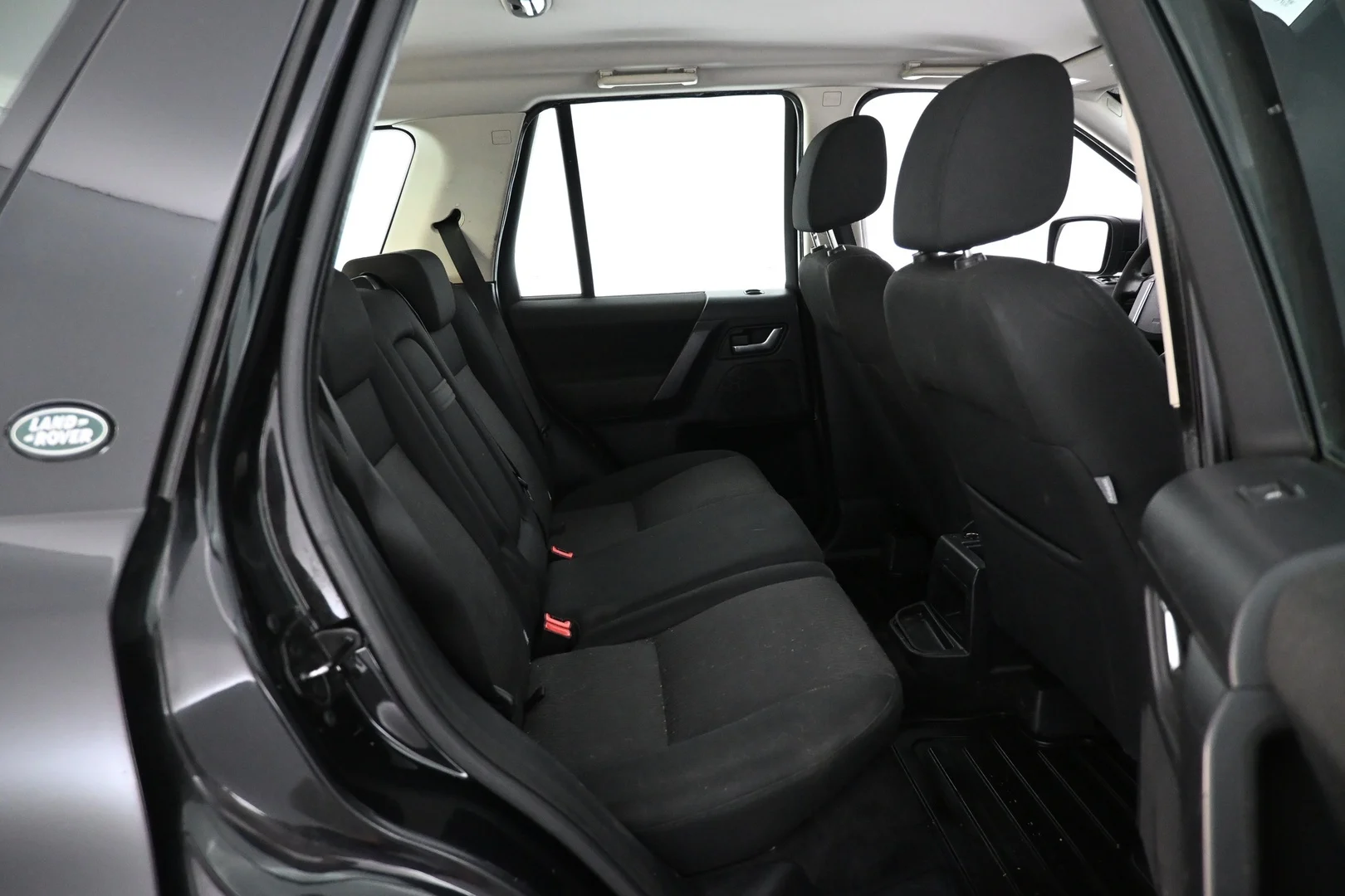 Car Image - y8b19UBveZa5VhH1bl4DX