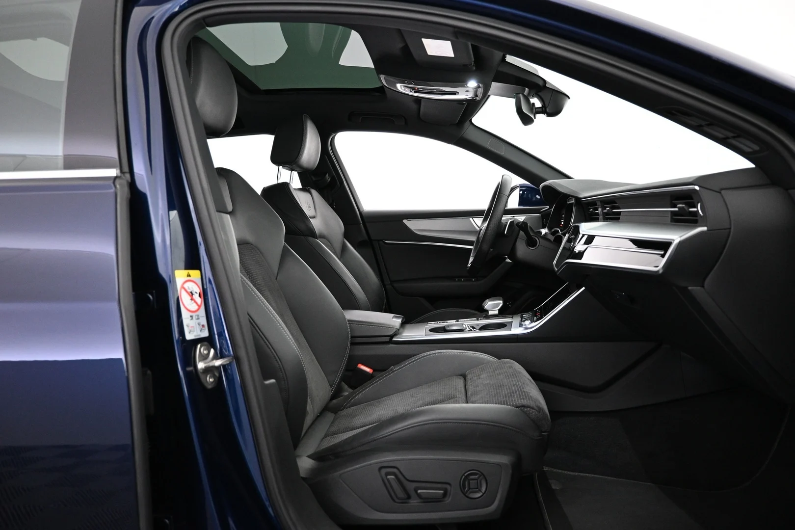 Car Image - 6G7u4ls0L5TlcePTTIwZhd