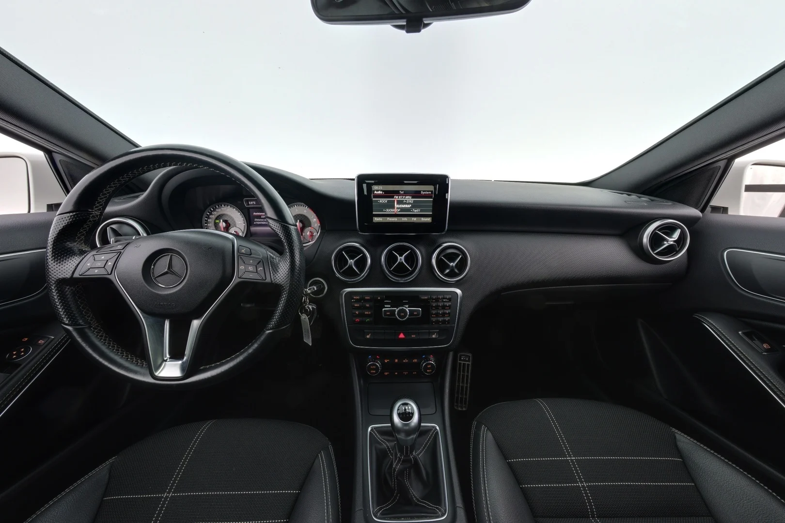 Car Image - 6QjmndQBVkeJpj6YEoqlJo