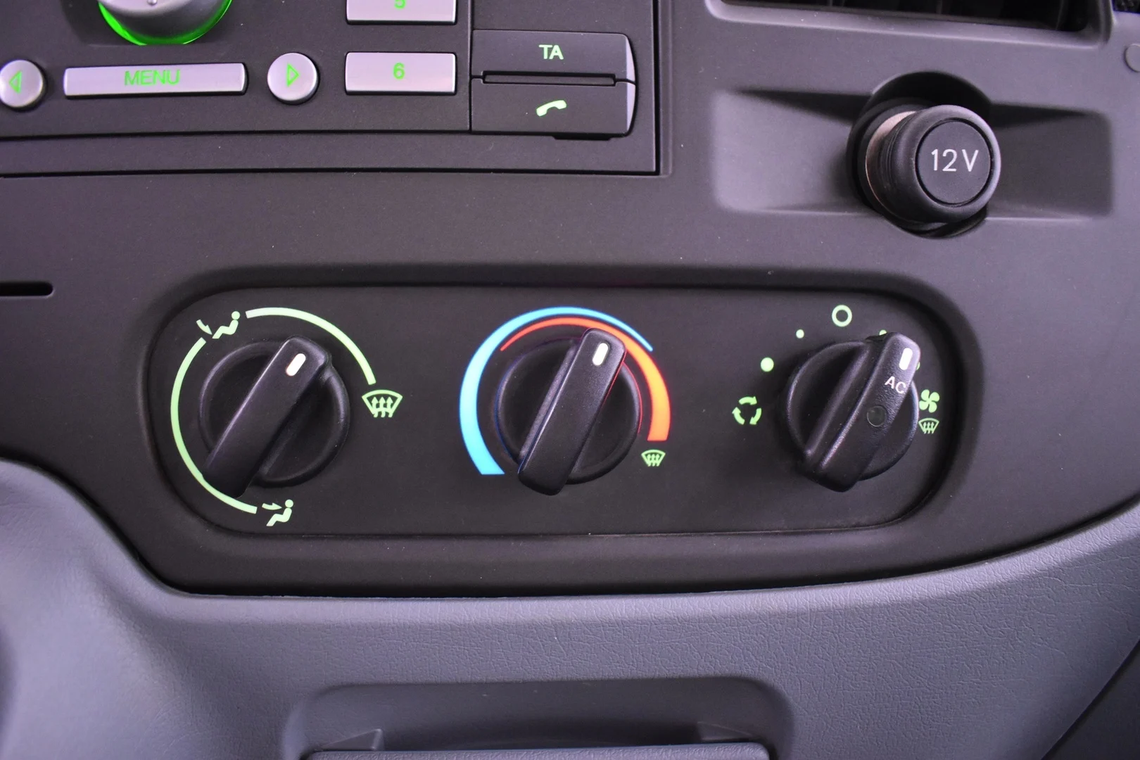 Car Image - 45rKCbx7Uk8dpKm25uwKFM