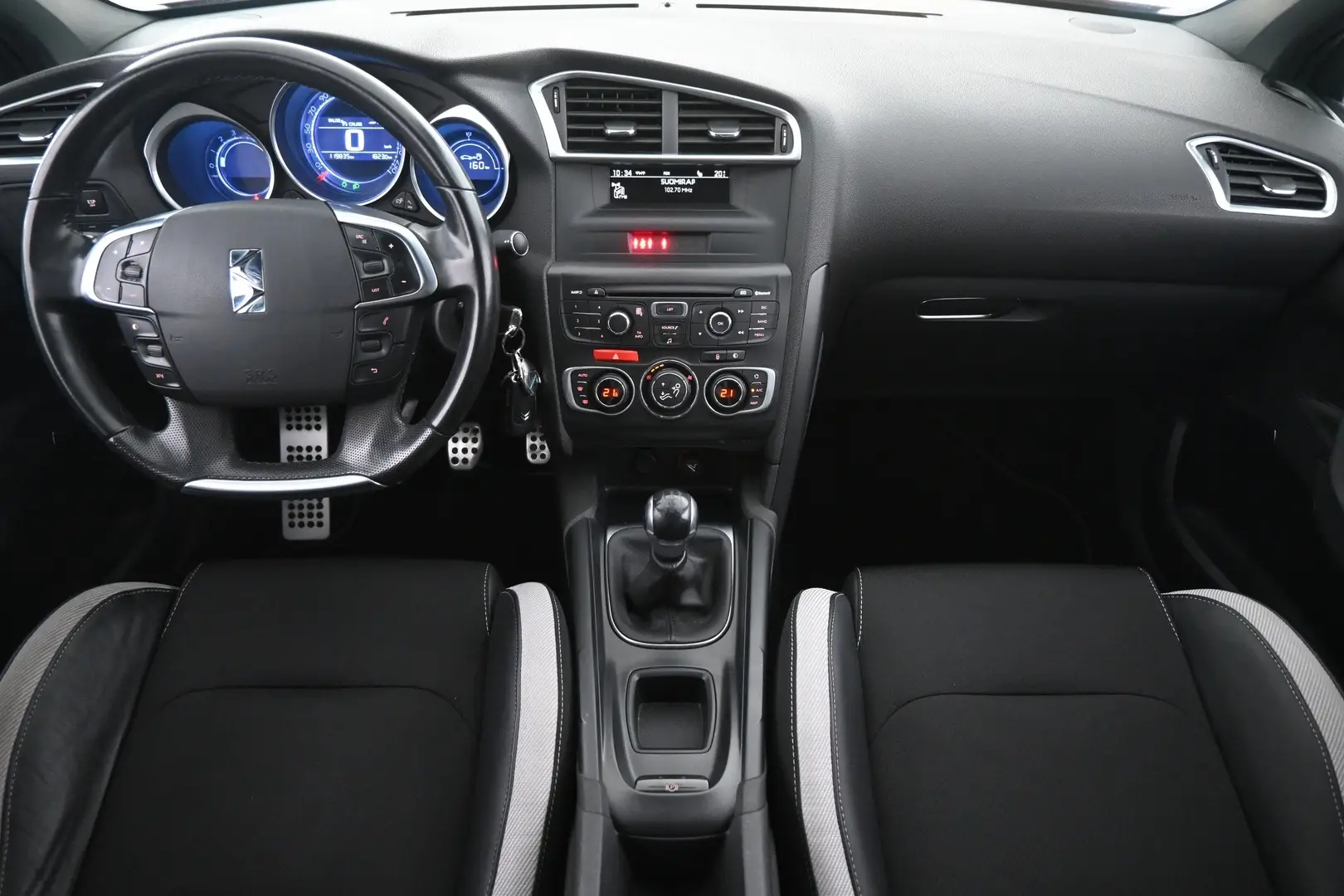Car Image - 2asm22Y6d2rcJPq2llw8tb