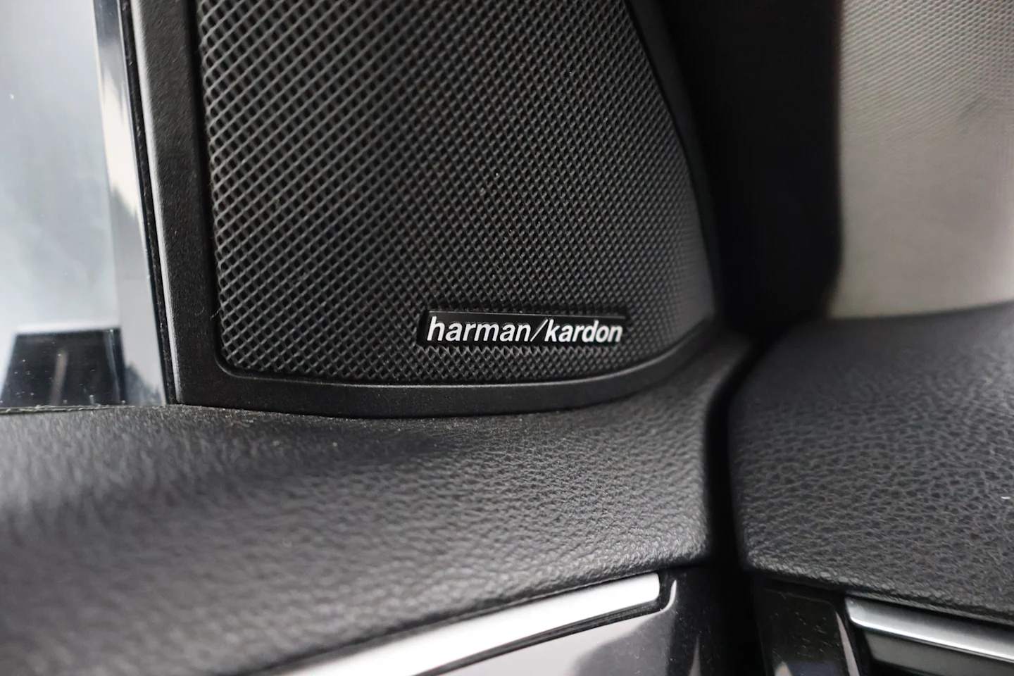 Car Image - 5M5KzdrU7aPhcvEv6EBpM8