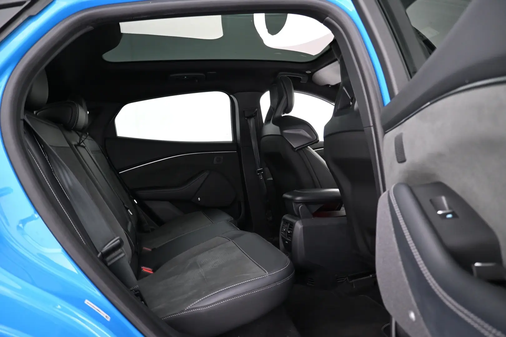 Car Image - 54tX0KdNhU8YDXjLTtqMkI