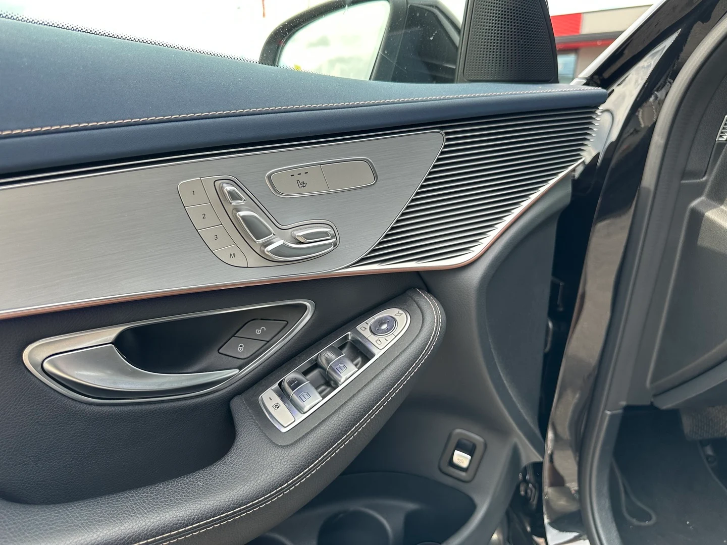 Car Image - 39Ud8k87rin3EH1LyLYdtu