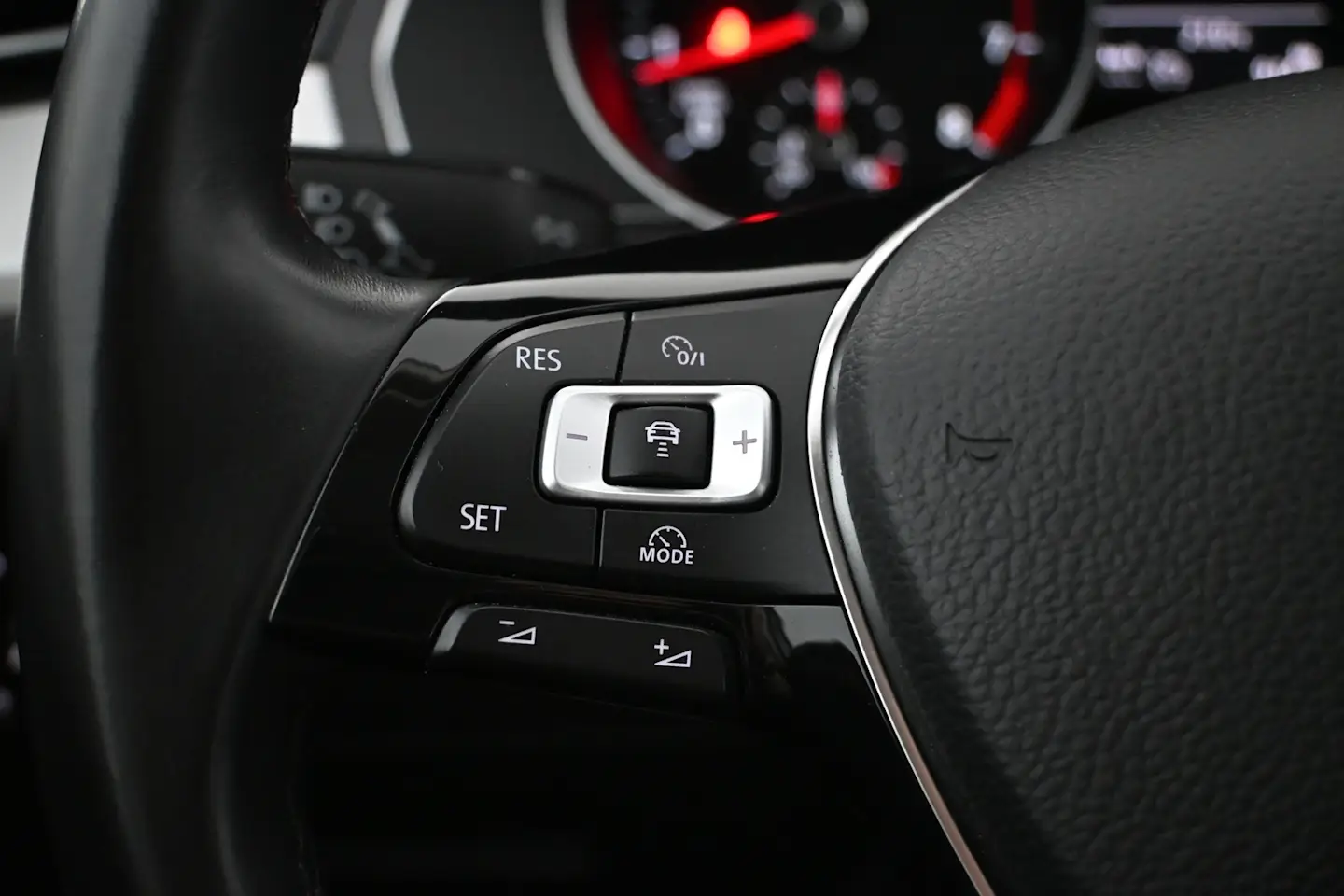Car Image - 7fYUWNgEHTXHjAMrDijrNf